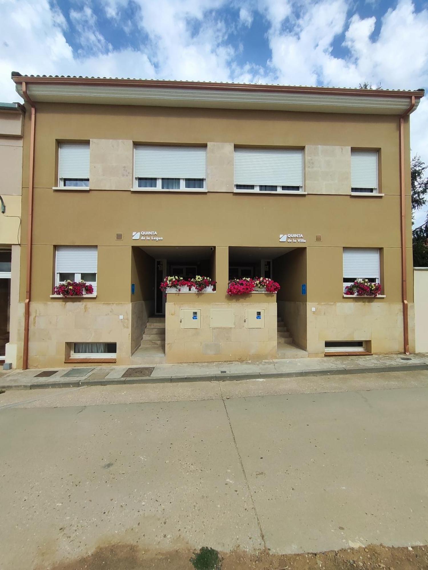 Vut Quinta La Villa Quintanadueñas Buitenkant foto